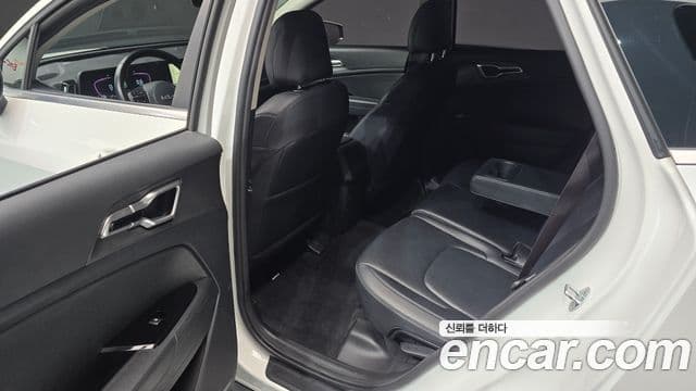 Kia Sportage 2022 — ფოტო 11/20