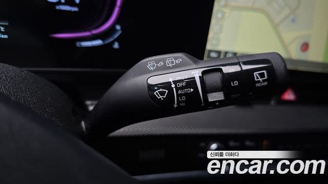 Kia Sportage 2022 — ფოტო 17/20