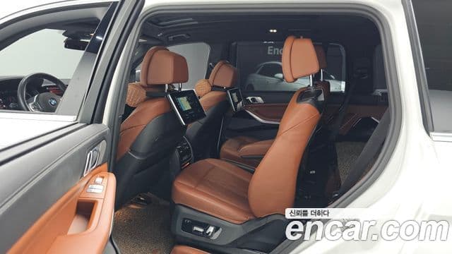 BMW X7 2022 — Şəkil 11/20