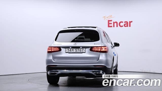 Mercedes-Benz GLC-Class 2018 — Şəkil 14/29