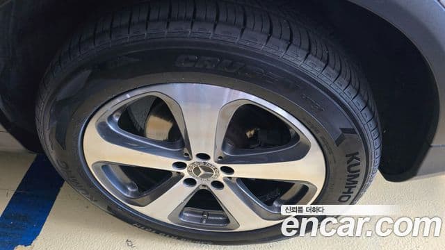 Mercedes-Benz GLC-Class 2018 — Şəkil 23/29