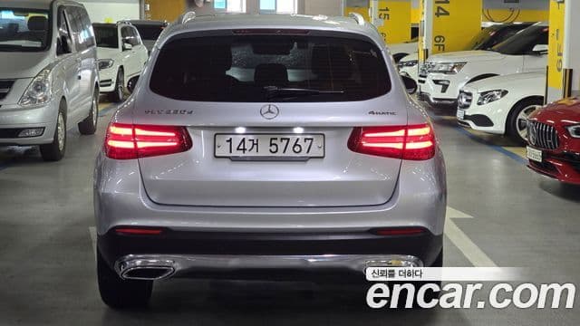 Mercedes-Benz GLC-Class 2018 — Şəkil 11/29