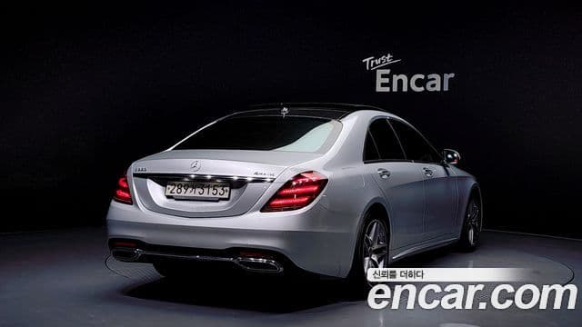 Mercedes-Benz S-Class 2019 — Photo 13/20