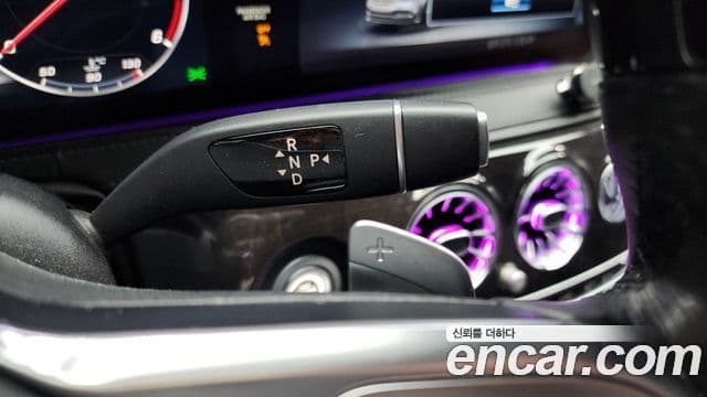 Mercedes-Benz S-Class 2019 — Photo 9/20