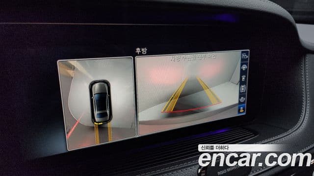 Mercedes-Benz S-Class 2019 — Photo 12/20