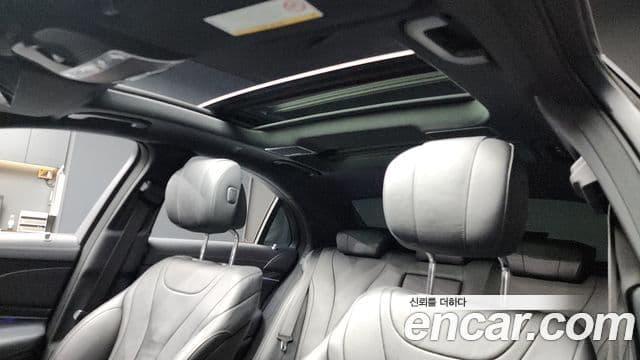 Mercedes-Benz S-Class 2019 — Photo 2/20