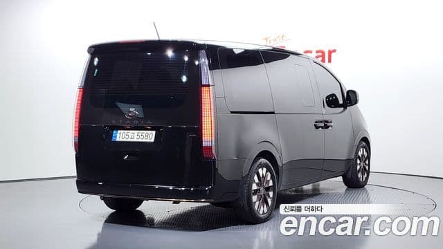 Hyundai Staria 2021 — Şəkil 2/20