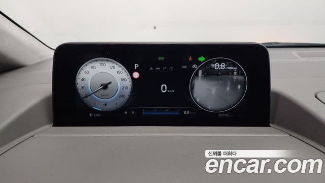 Hyundai Staria 2021 — Şəkil 8/20