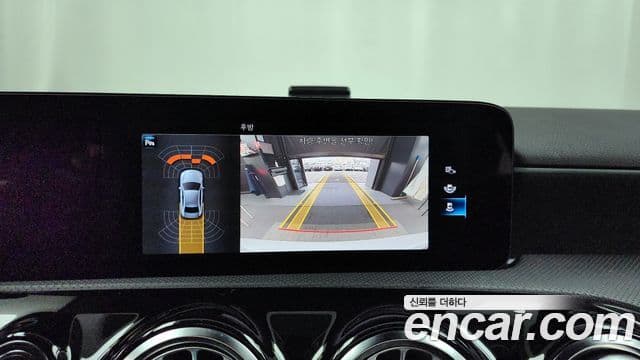 Mercedes-Benz A-Class 2022 — Photo 15/20