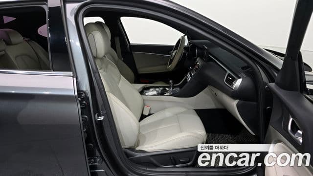 Genesis G70 2021 — ფოტო 10/20