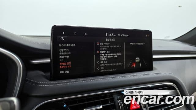 Genesis G70 2021 — ფოტო 8/20