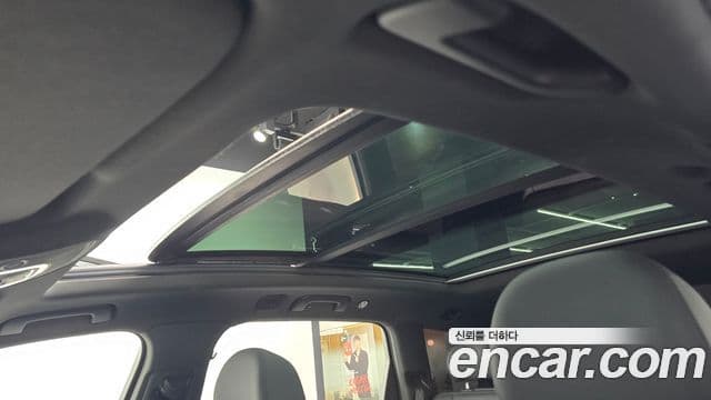 Audi Q7 2021 — Photo 7/20
