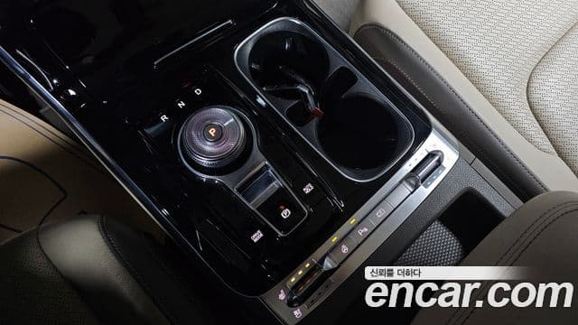Kia Carnival 2020 — Şəkil 9/20