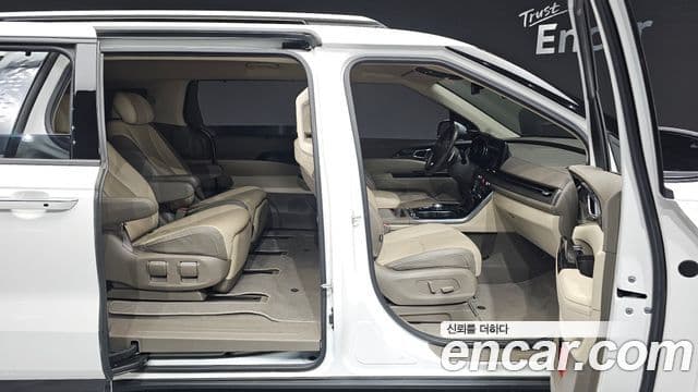 Kia Carnival 2020 — Şəkil 12/20