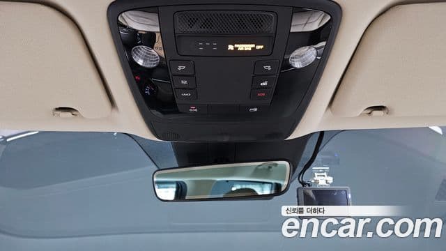 Kia Carnival 2020 — Şəkil 18/20