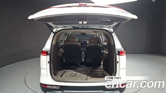Kia Carnival 2020 — Şəkil 20/20