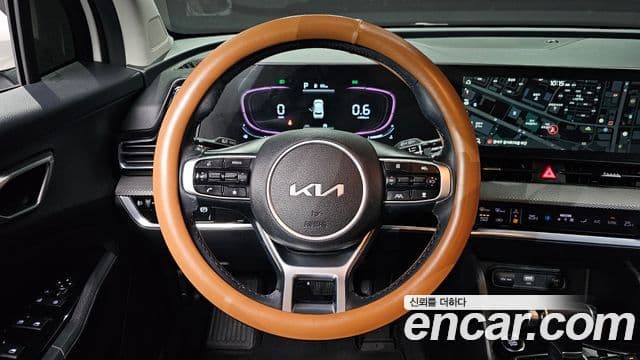 Kia Sportage 2022 — ფოტო 13/20