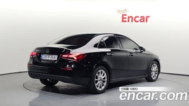 Mercedes-Benz A-Class 2020 — Photo 2/20