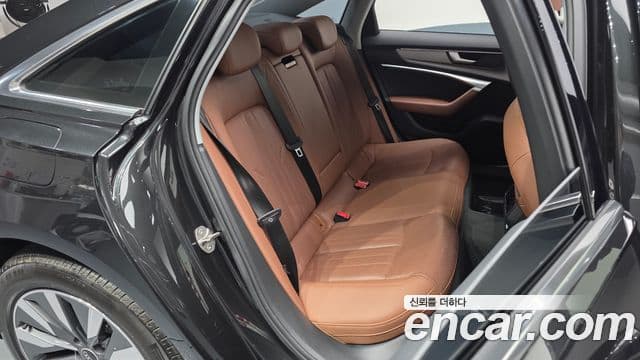 Audi A6 2021 — Şəkil 12/20