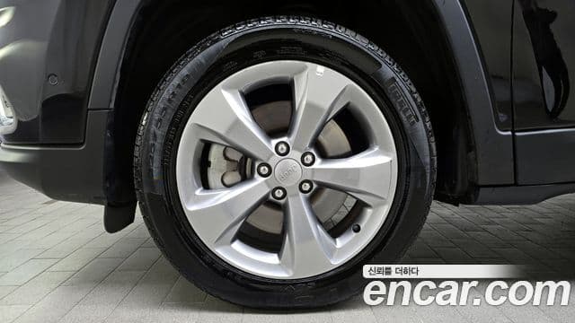 Jeep Cherokee 2022 — Şəkil 5/20