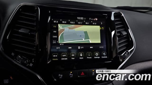 Jeep Cherokee 2022 — Şəkil 14/20