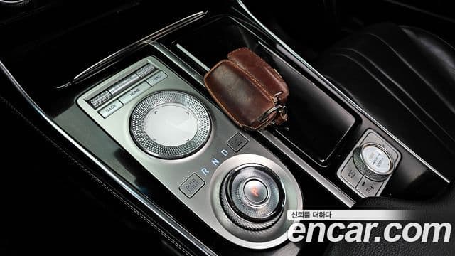 Genesis GV80 2020 — ფოტო 9/20
