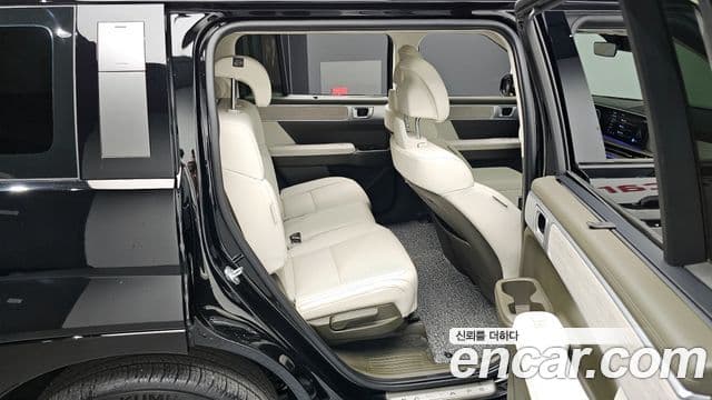 Hyundai Santa Fe 2023 — ფოტო 12/20
