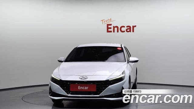 Hyundai The New Avante Hybrid 2020 — Photo 8/20