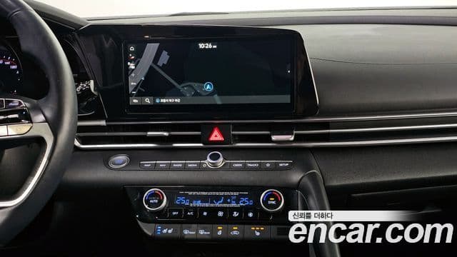 Hyundai The New Avante Hybrid 2020 — Photo 4/20