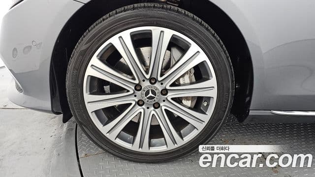Mercedes-Benz E-Class 2020 — фото 5 из 20