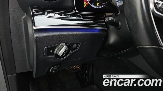 Mercedes-Benz E-Class 2020 — Şəkil 16/20