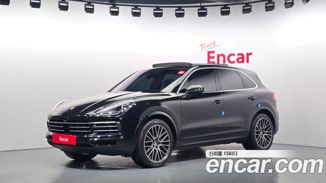 Porsche Cayenne 2023 — ფოტო 1/20
