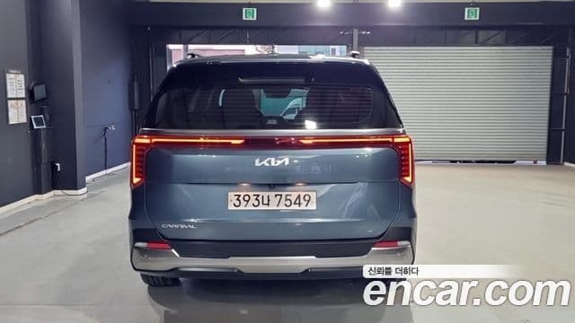 Kia Carnival 2024 — Şəkil 3/18
