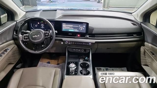 Kia Carnival 2024 — Şəkil 10/18