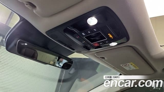 Kia Carnival 2024 — Şəkil 16/18