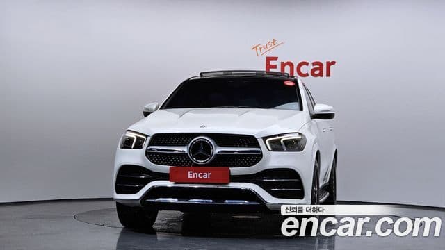 Mercedes-Benz GLE-Class 2021 — Photo 17/20