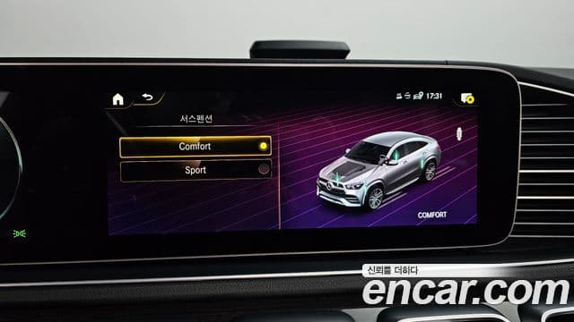 Mercedes-Benz GLE-Class 2021 — ფოტო 16/20