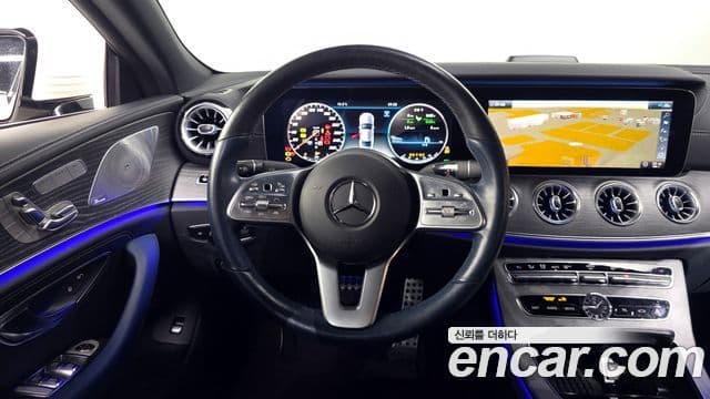 Mercedes-Benz CLS-Class 2020 — фото 13 из 20