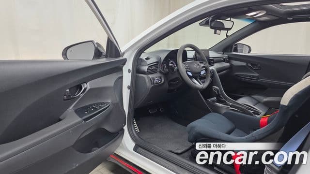 Hyundai Veloster 2021 — ფოტო 10/20