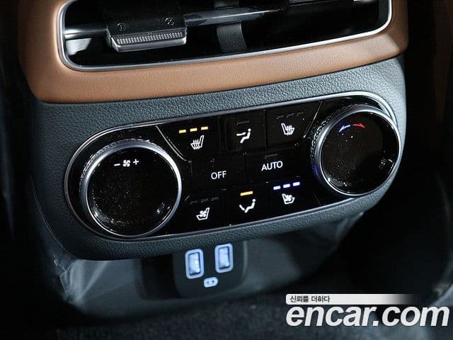 Genesis GV70 2024 — ფოტო 11/20