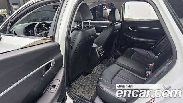 Hyundai Sonata 2019 — ფოტო 12/20