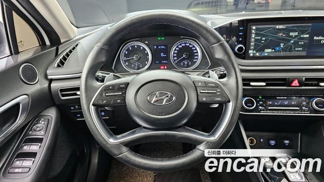 Hyundai Sonata 2019 — ფოტო 13/20