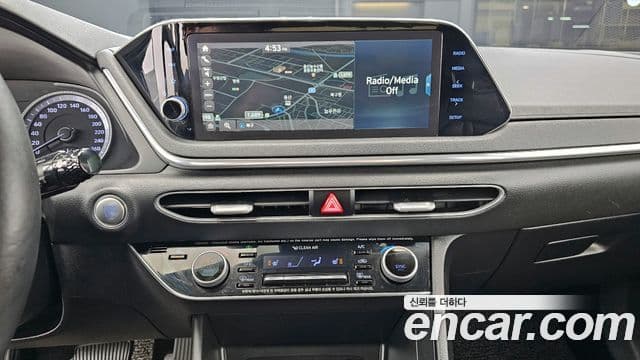 Hyundai Sonata 2019 — ფოტო 15/20