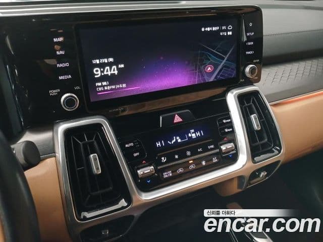 Kia Sorento 2020 — ფოტო 13/20