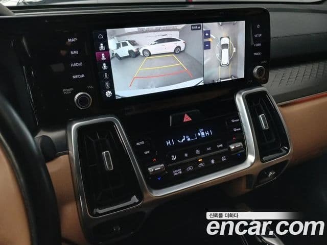 Kia Sorento 2020 — ფოტო 14/20