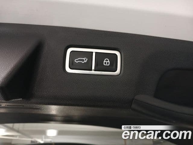 Kia Sorento 2020 — ფოტო 17/20
