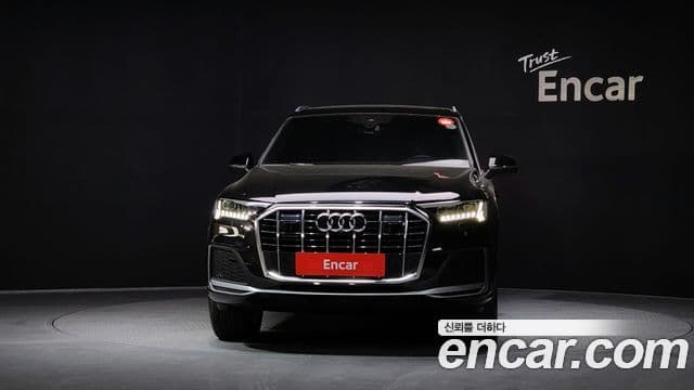 Audi Q7 2022 — Şəkil 9/20