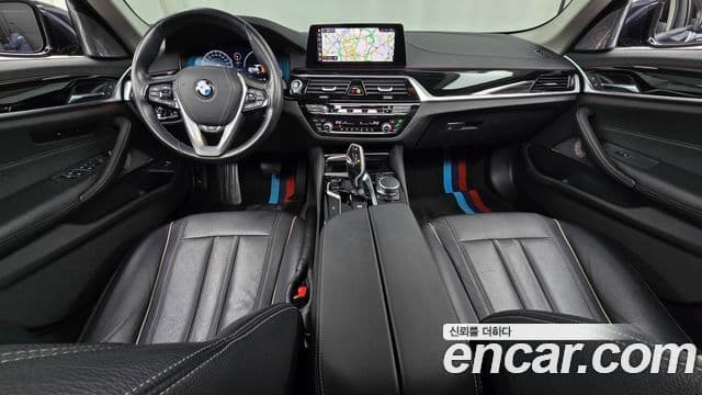 BMW 5 Series 2019 — Şəkil 7/20