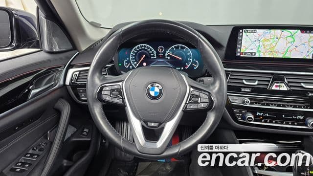 BMW 5 Series 2019 — Şəkil 13/20