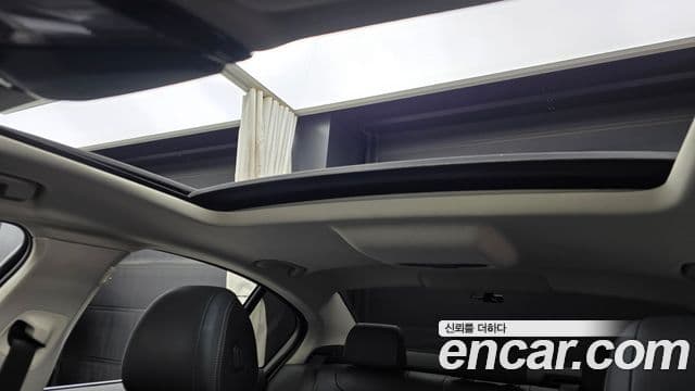 BMW 5 Series 2019 — Şəkil 18/20